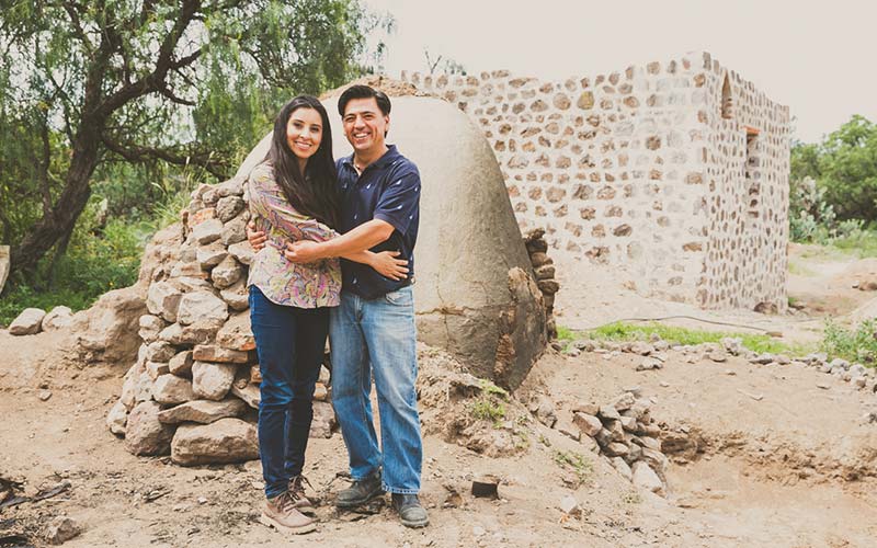 Alejandro Gonzales Anaya junto con su esposa en Hacienda Vergel de Guadalupe>